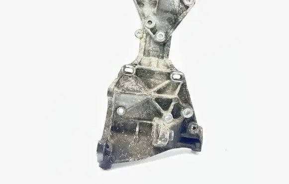 Volvo S80 Generator/alternator bracket 30731516