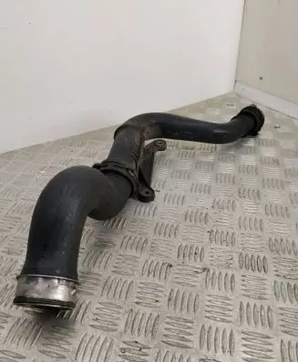 Volkswagen PASSAT B6 Intercooler hose/pipe 1K0145762S