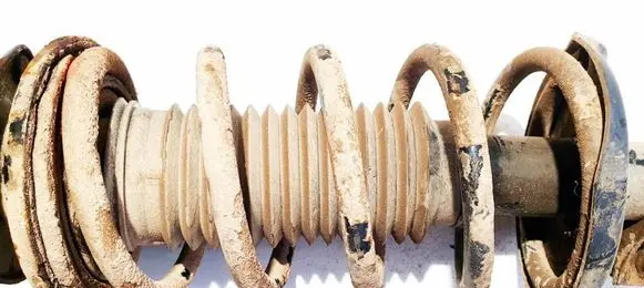 Suzuki Grand Vitara II Front coil spring 