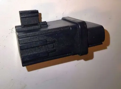 Ford Edge II Current control relay KU5T13B224CA