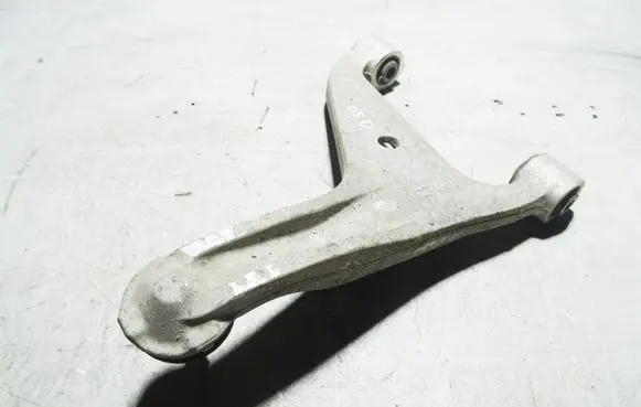 Infiniti Q50 Front control arm