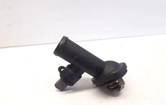 Volkswagen PASSAT B6 Engine coolant pipe/hose 03G121121D
