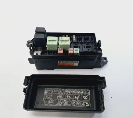 Mini Cooper Countryman R60 Fuse module 9240945