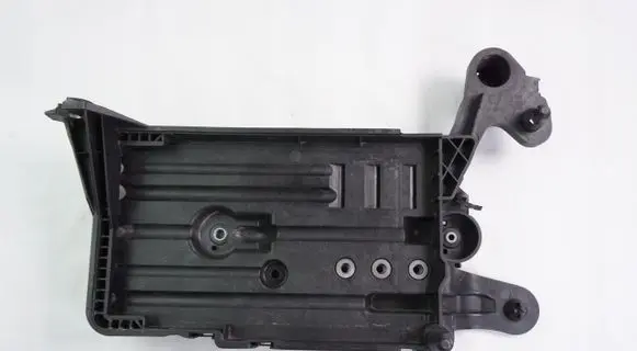 Seat Leon (5F) Battery box tray 5Q0915321H