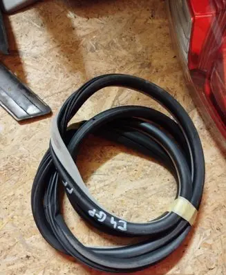 Citroen C4 Grand Picasso Front door rubber seal 