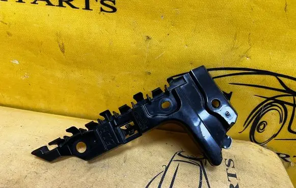 Ford Bronco Rear bumper mounting bracket M2DB17D948A