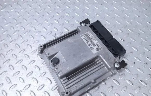 Volkswagen PASSAT B7 USA Engine control unit/module 03L906012BP 0281018461 03L907309S