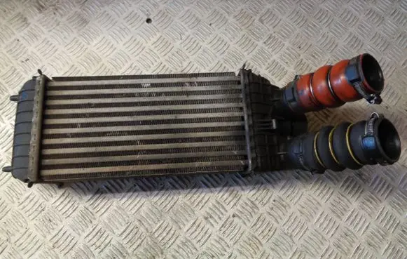 Citroen C4 Cactus Intercooler radiator CV448004 9803900780 0063749