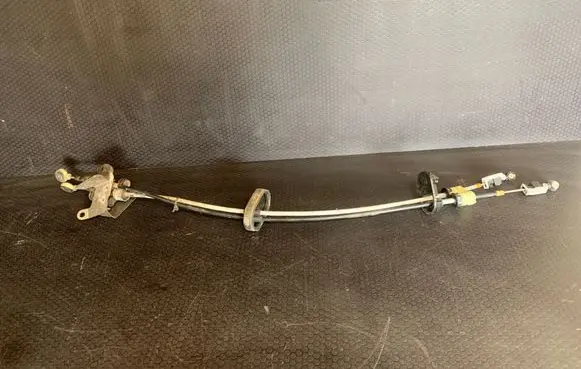 Opel Vectra C Gear shift cable linkage 55556279