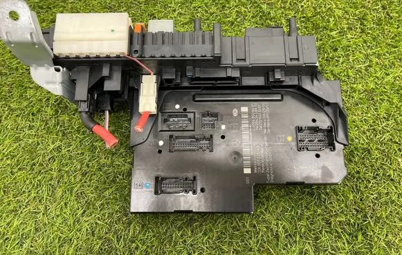 Mercedes-Benz C W204 SAM control unit 2049006401 2045458932