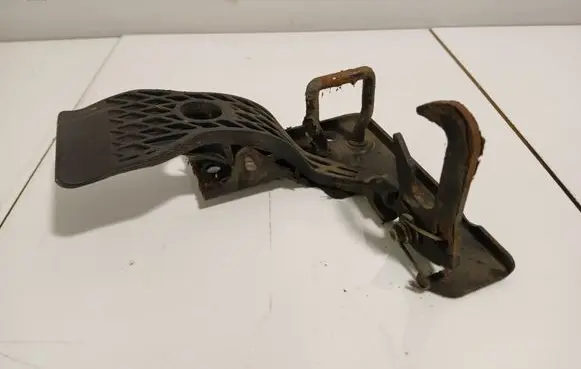 Audi A3 S3 8P Engine bonnet/hood lock/latch loop/hook 8P0823480A