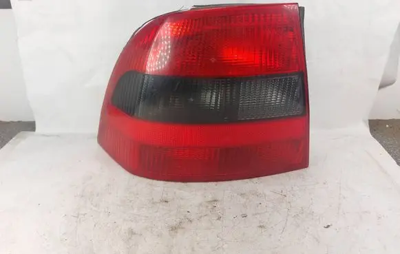 Opel Vectra B Rear/tail lights 37370748 37370751