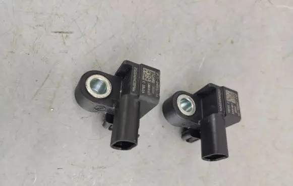 Land Rover Range Rover Sport L494 Airbag deployment crash/impact sensor JPLA148006DA