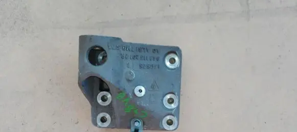 Porsche Cayenne (9PA) Engine mounting bracket 9481152012r