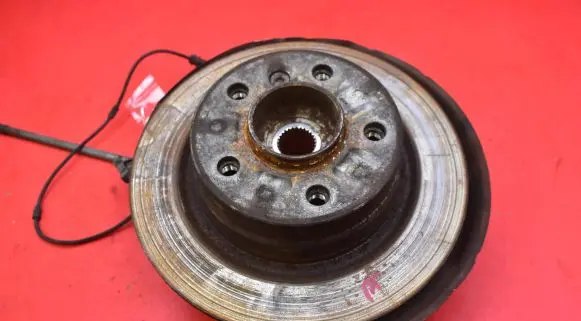 BMW 7 F01 F02 F03 F04 Front wheel hub spindle knuckle