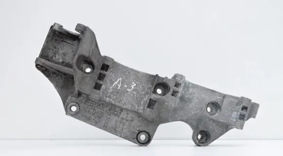 Audi A3 S3 8L Engine mounting bracket R045903143C