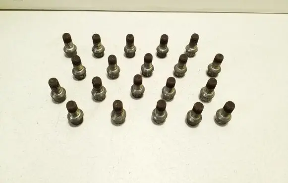 Volkswagen Tiguan Nuts/bolts 