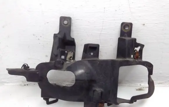 Nissan Qashqai Fog light bracket 26910HV00A