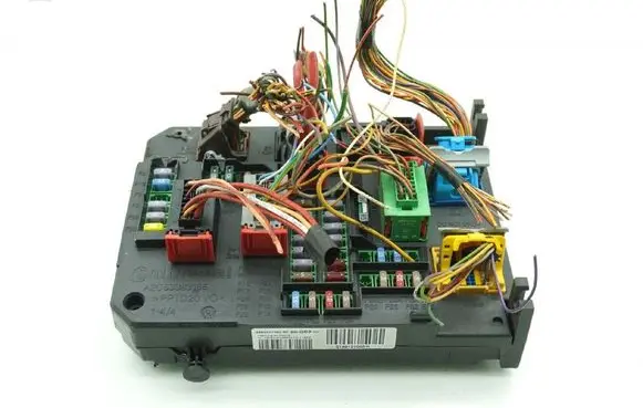 Citroen C4 II Fuse box set 9665547480