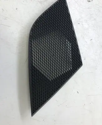 Jeep Renegade Subwoofer grill/trim 735579366