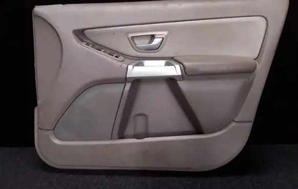Volvo XC90 Front door card panel trim 39995418