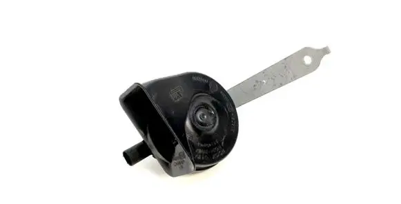 BMW 7 E65 E66 Horn signal 8379704