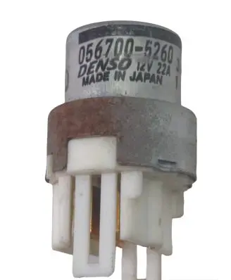 Subaru Forester SF Fuel pump relay 0567005260