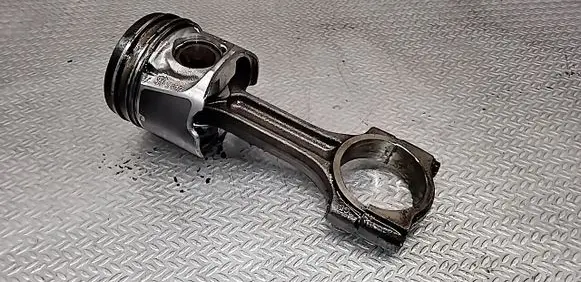Renault Scenic II - Grand scenic II Piston with connecting rod 