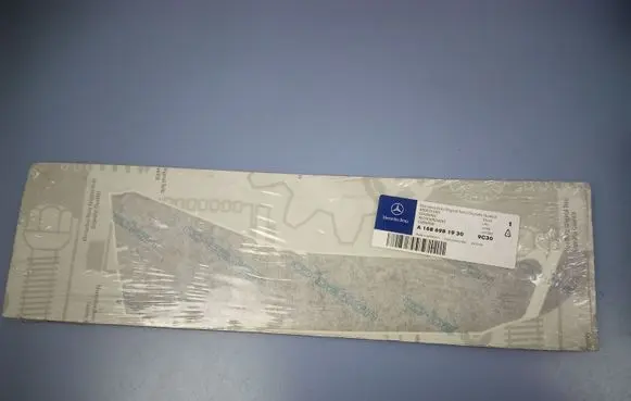 Mercedes-Benz A W168 Rear door glass trim molding A1686981930