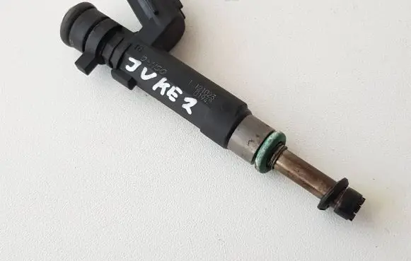 Nissan Juke I F15 Fuel injector 166001KT0A