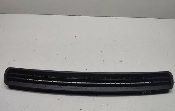 Nissan Qashqai Dashboard air vent grill cover trim 68745JD000