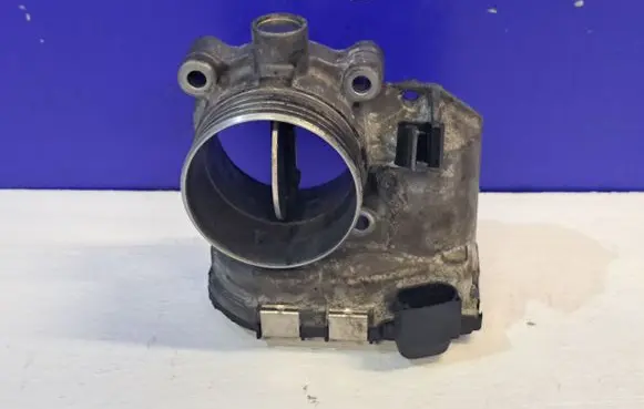 Volvo XC90 Throttle valve 8692720 31216665