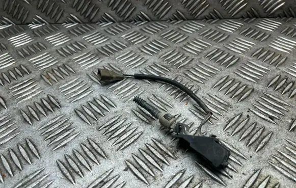 Volkswagen Transporter - Caravelle T5 Windshield washer spray nozzle 6E095598