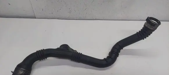Air intake hose/pipe