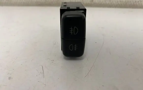 Fog light switch