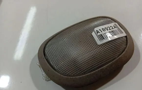 Chrysler Voyager Rear seat light 04685242