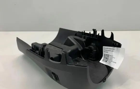 BMW X2 F39 Steering wheel column trim 9267365