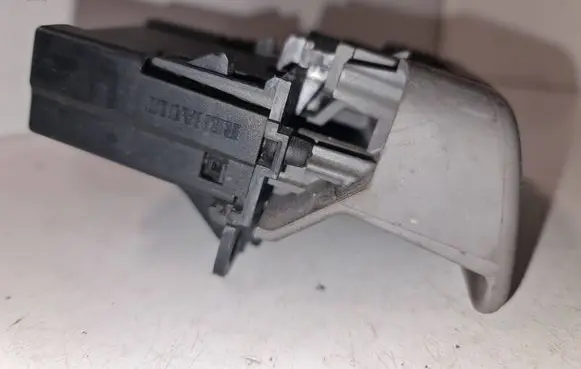 Renault Scenic II - Grand scenic II Hand parking brake switch 8200243681A