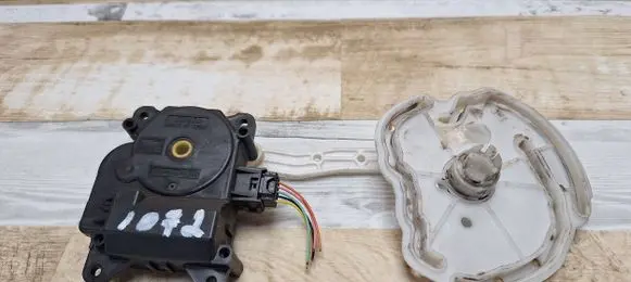 Toyota Prius (NHW20) Air flap motor/actuator 0637007440