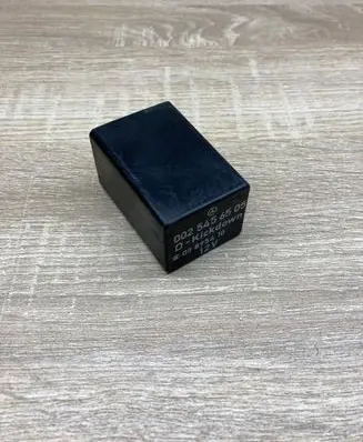 Mercedes-Benz E W210 Other relay 0025456505 05895410