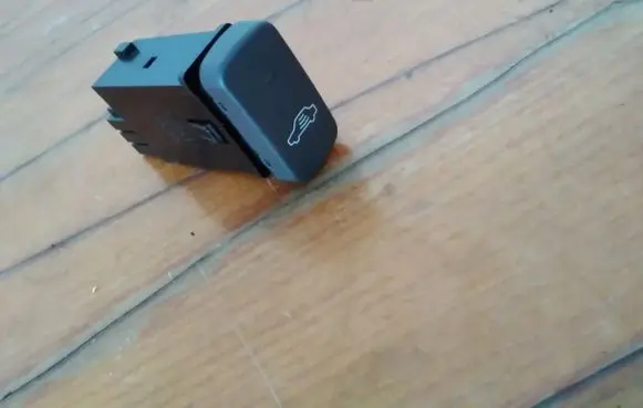 Volvo S40, V40 Alarm switch 30889360