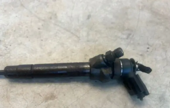 BMW X1 E84 Fuel injector 0445110289 779844604 7798446