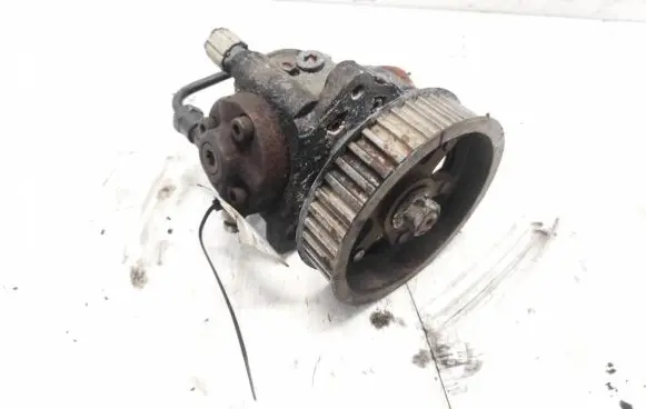 Toyota Avensis T250 Fuel injection high pressure pump 221000g010 2940000061