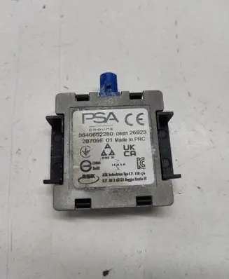 Opel Mokka B Aerial antenna amplifier 9840652280