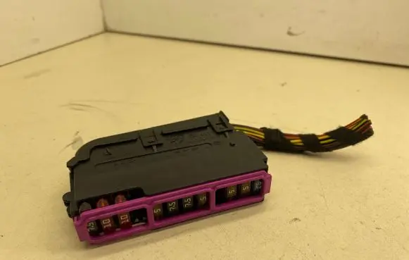 Porsche Macan (95B) Fuse module 8K0941824