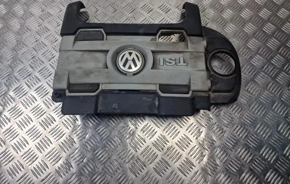 Volkswagen Golf V Engine cover (trim) 03C103925BB