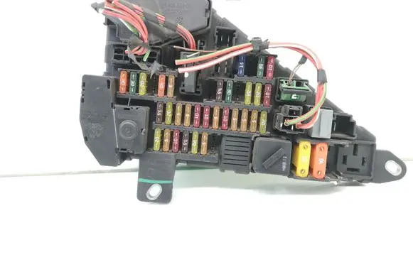 BMW 5 E60 E61 Fuse module 6906558 690655806 6919112