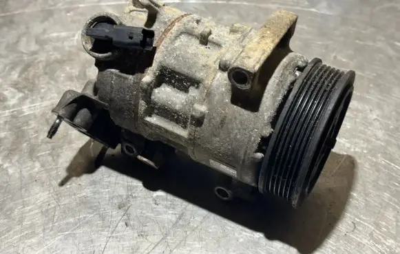 Peugeot 508 Air conditioning (A/C) compressor (pump) 9675655880