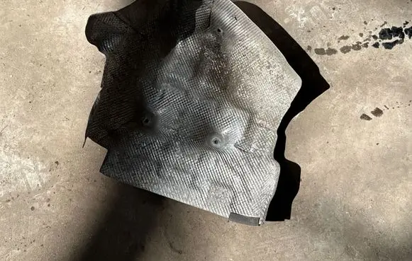 Land Rover Range Rover Velar Exhaust heat shield L560
