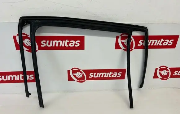 Mercedes-Benz GLC C253 Rear door windshield rail P379002